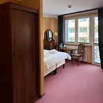Apartment Port 111 *